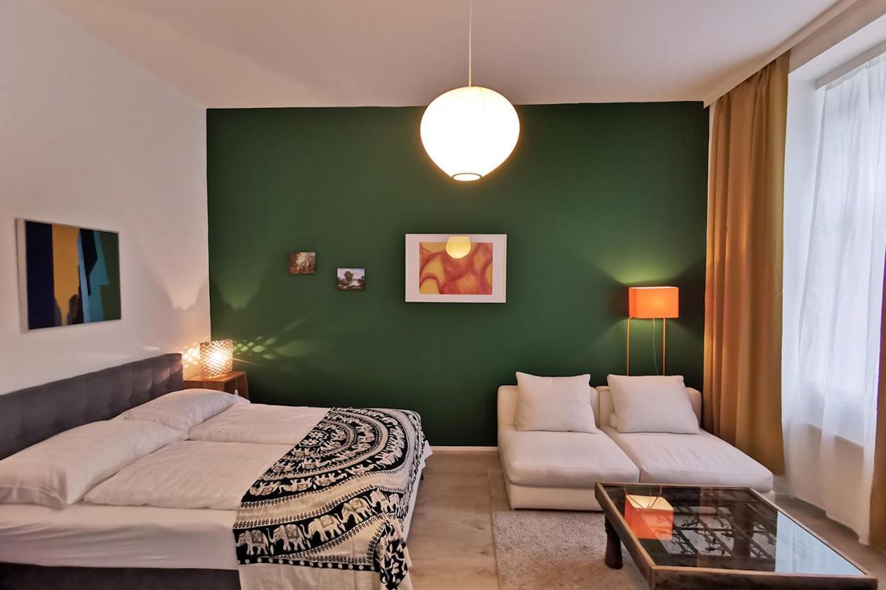 Vienna Palm Apartments Esterno foto